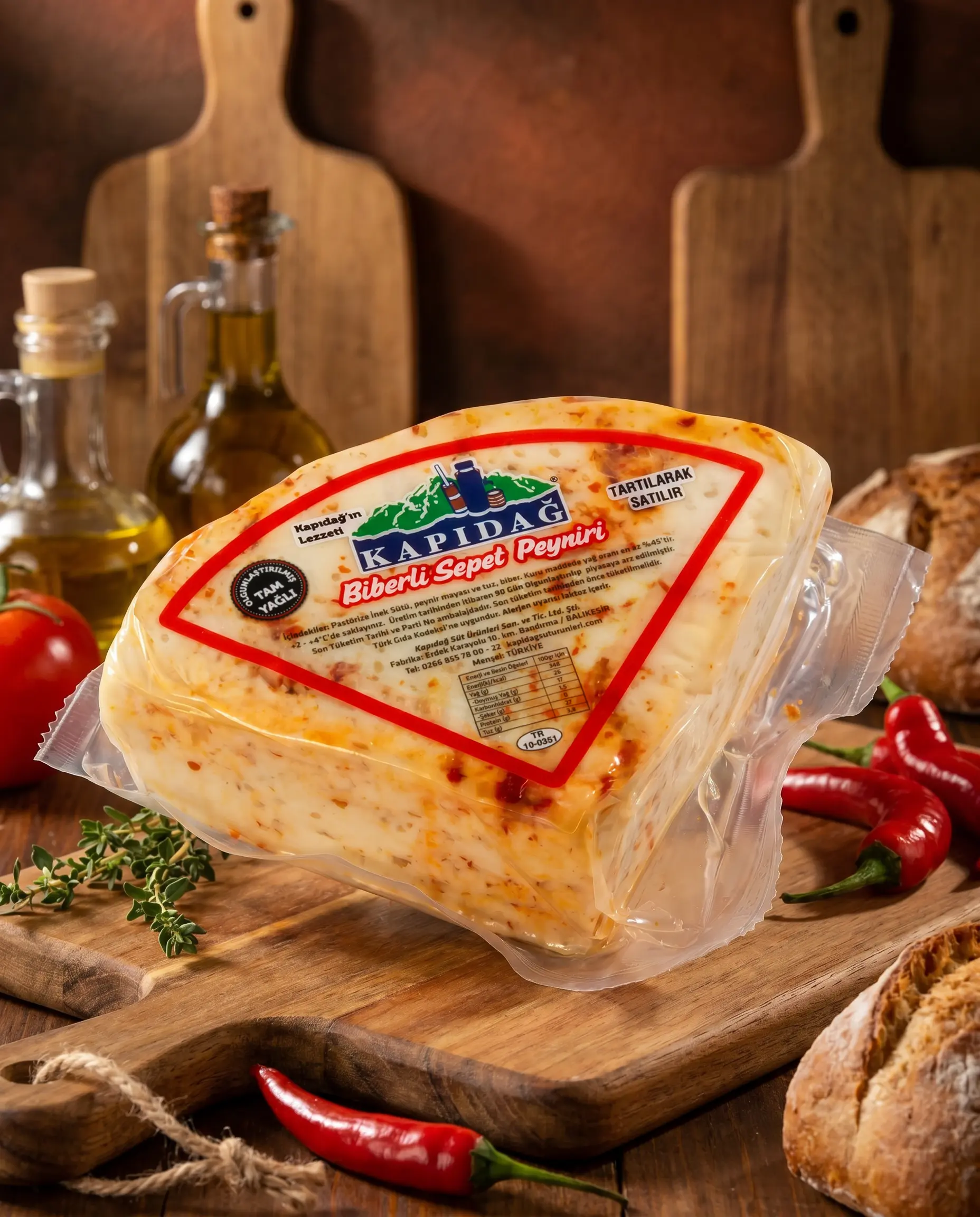Kapıdağ Tam Yağlı Olgunlaştırılmış Biberli Sepet Peyniri 350 gr